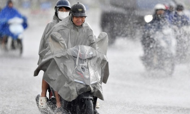 Tin tức dự báo thời tiết hôm nay (17/8): Mưa dông tiếp diễn ở miền Bắc