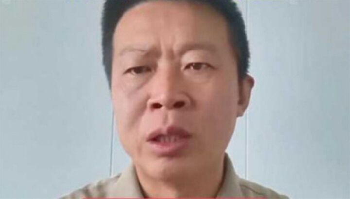 Cho vợ cũ hết tài sản để nuôi con, đến già mới bàng hoàng phát hiện 2 đứa trẻ không phải con ruột