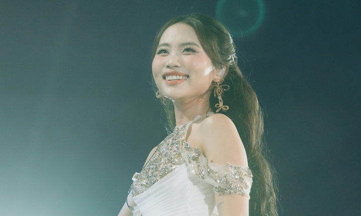 Phương Mỹ Chi bức xúc lên tiếng bác bỏ thông tin sai lệch