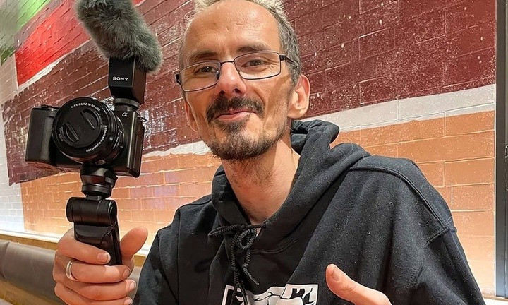 Streamer nổi tiếng tử vong ngay trên sóng livestream, sau gần 300 giờ thực hiện các thử thách cực đoan