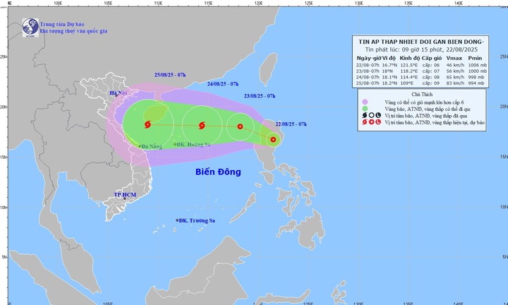 Tin tức áp thấp nhiệt đới sát biển Đông: Di chuyển nhanh, có thể mạnh thành bão
