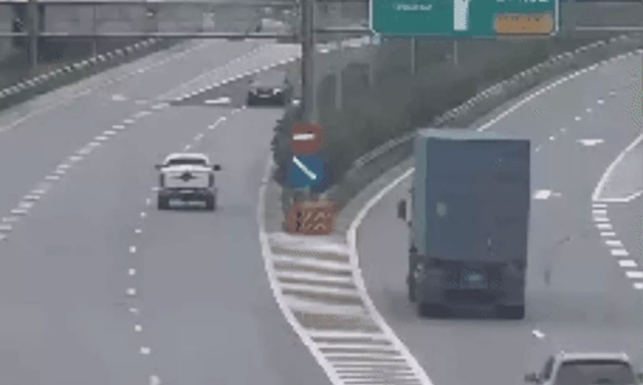 Tài xế phân trần lý do đi ngược chiều trên đường cao tốc Nội Bài - Lào Cai