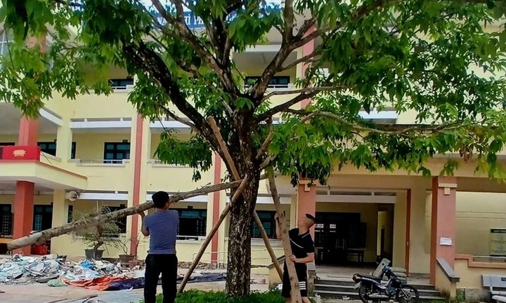 Bão số 5 Kajiki diễn biến phức tạp, Quảng Trị cho học sinh nghỉ học từ ngày 25/8