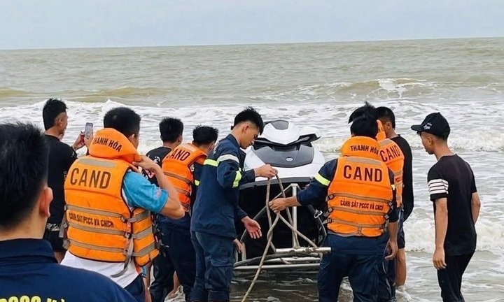 Tìm thấy thi thể nam sinh mất tích khi đi tắm biển ở Thanh Hóa