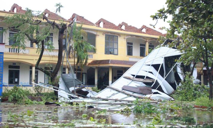 Tin tức giáo dục nổi bật 24h: Nhiều trường học ở Hà Tĩnh tan hoang sau bão số 5, thiệt hại 121 tỷ đồng