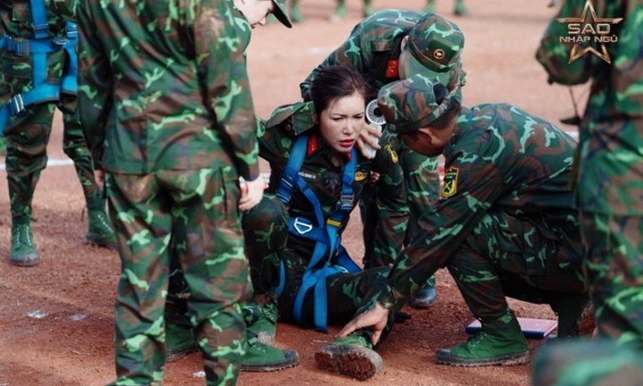 Minh Tú rời chương trình Sao Nhập Ngũ 2025