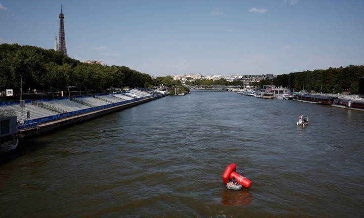 Phát hiện 4 thi thể trôi trên dòng sông nổi tiếng tại Pháp, bắt giữ nghi phạm