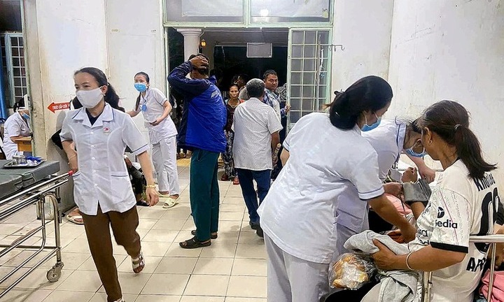 131 người nhập viện sau tiệc tân gia ở Gia Lai, nghi ngộ độc thực phẩm