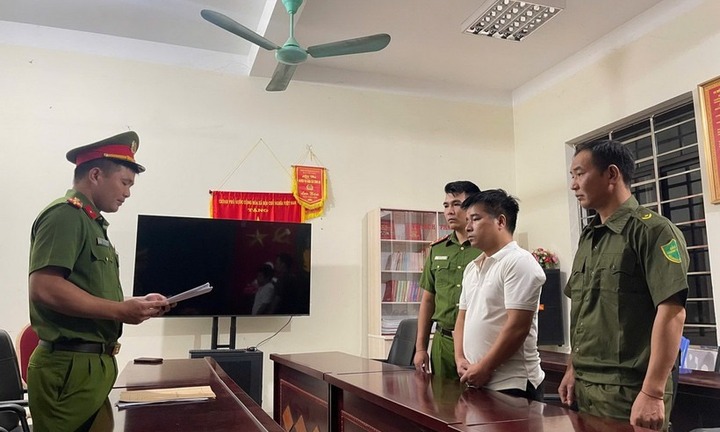 Lừa đảo 1,1 tỷ đồng, Nguyễn Văn Khiêm bị khởi tố, bắt tạm giam