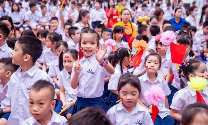 Nhiều trường học không nhận hoa ngày khai giảng, mong muốn chuyển thành phần quà khích lệ học sinh