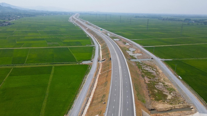 Phấn đấu hoàn thành các dự án thành phần cao tốc Bắc - Nam phía Đông 