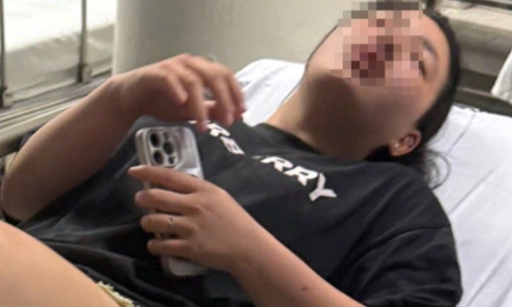 Camera ghi lại khoảnh khắc cô gái trẻ bị đánh hội đồng dã man lúc nửa đêm ở Hà Nội