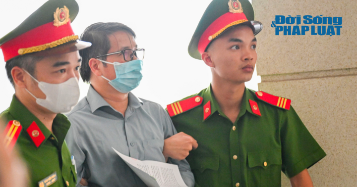 Cận cảnh hình ảnh cựu Phó Chủ nhiệm Văn phòng Quốc hội Phạm Thái Hà hầu tòa trong vụ án Thuận An