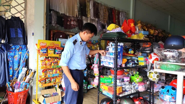 Hà Nội mở cao điểm kiểm tra thị trường Trung thu, quyết liệt xử lý bánh kém chất lượng và hàng giả