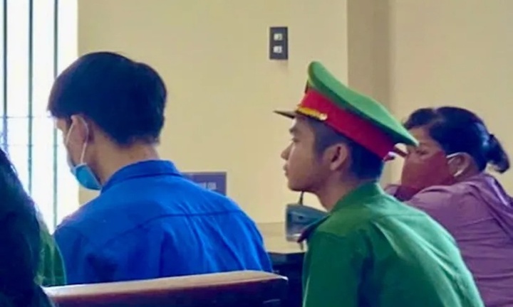 Tuyên án bác sĩ hiếp dâm nữ bệnh nhân ngay tại phòng khám phụ khoa