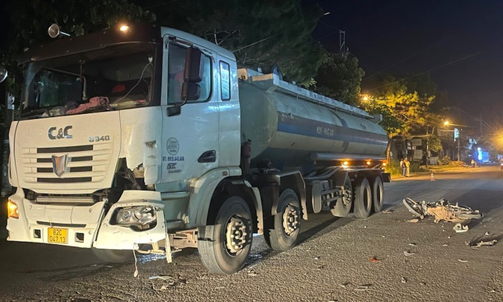 Tin tức tai nạn giao thông mới nhất ngày 13/9: Va chạm với xe tải, người phụ nữ tử vong tại chỗ