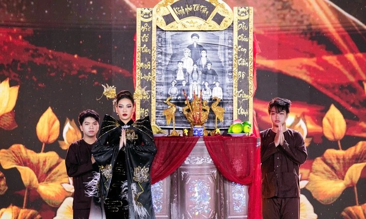 Nhà thiết kế xin lỗi về việc đưa bàn thờ lên sân khấu tại Miss Grand Vietnam 2025