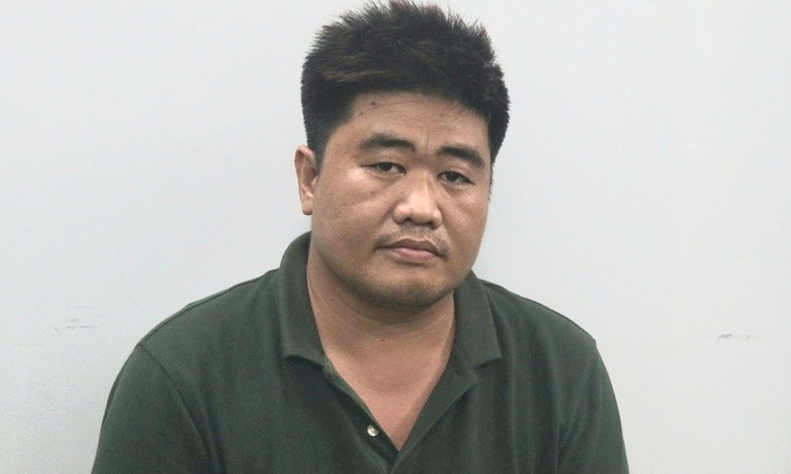 Bắt khẩn cấp tài xế ô tô hành hung cụ ông 72 tuổi giữa đường ở TP.HCM