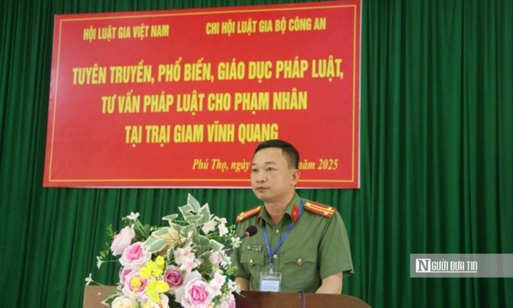 Chi hội luật gia Bộ Công an tiếp thêm niềm tin pháp lý cho người lầm lỡ