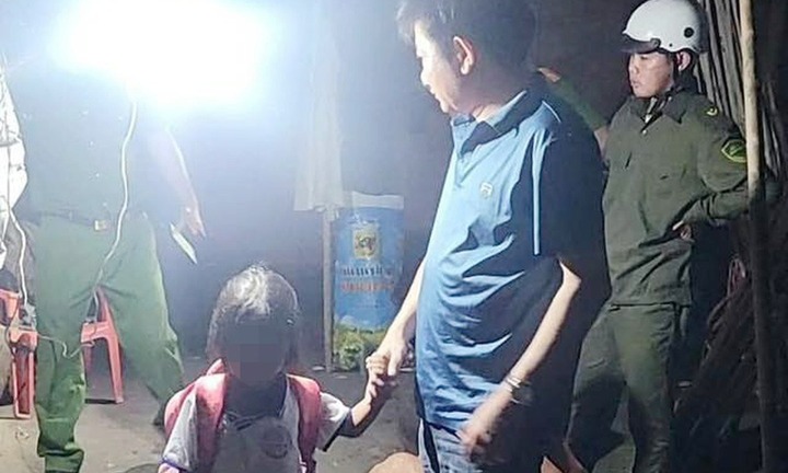 Bé gái mất tích khi tan trường, bất ngờ danh tính người chở vào vườn mãng cầu
