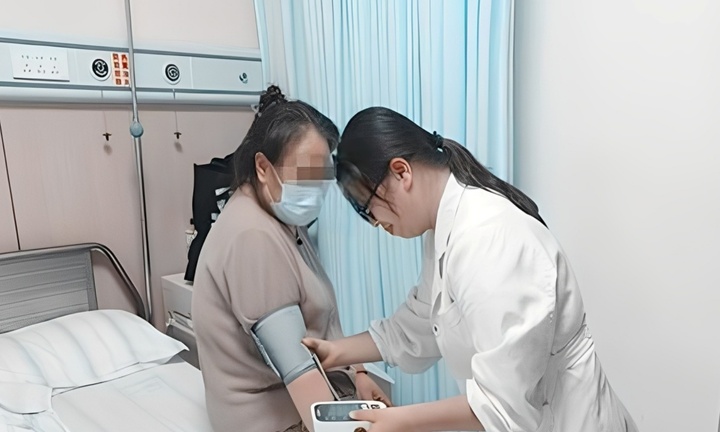 Uống nước ngọt 