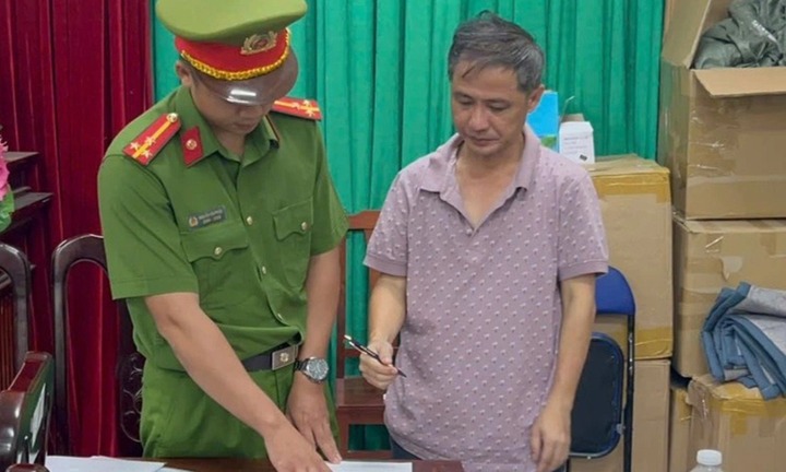 Phá đường dây buôn lậu núp bóng Công ty nội thất Khang Minh ở TP.HCM: Lộ diện kẻ cầm đầu