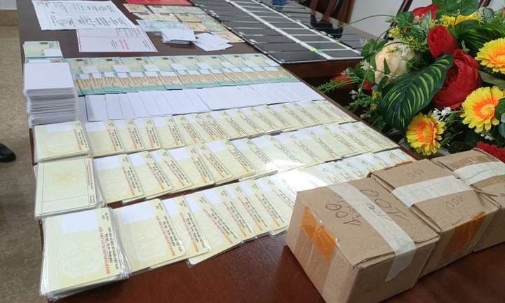 Triệt phá đường dây sản xuất giấy tờ giả quy mô lớn liên tỉnh: Vạch trần thủ đoạn tinh vi của 