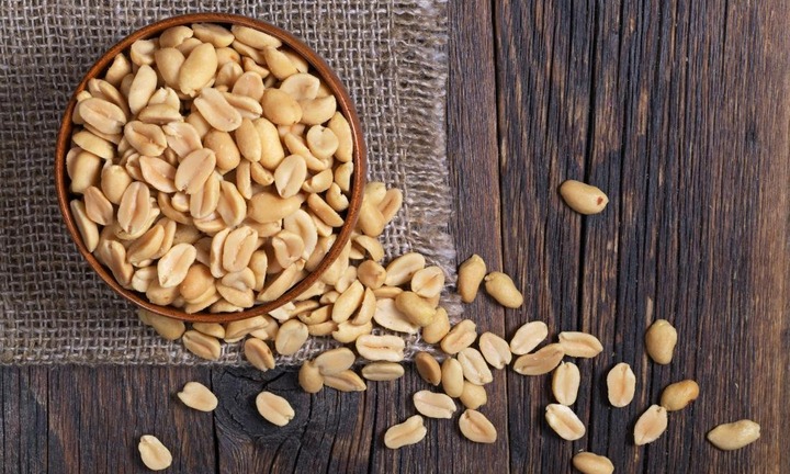 Người bị sỏi mật có nên ăn lạc không?