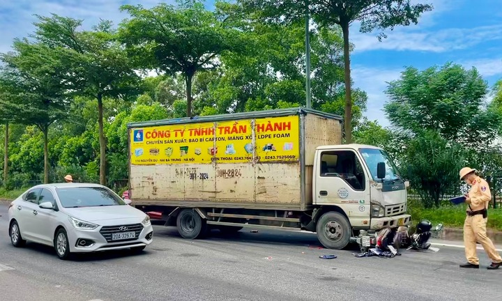 Tin tức tai nạn giao thông mới nhất ngày 24/9: Thiếu niên đi xe máy điện gây tai nạn, một người chết