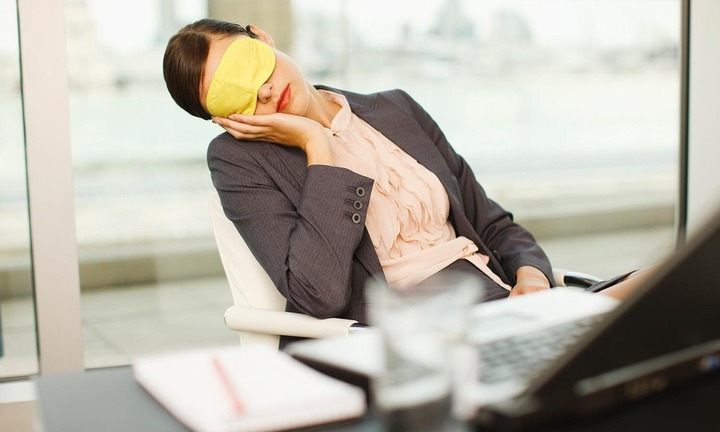 Ngủ trưa bao nhiêu phút là tốt cho tim, phòng đột quỵ?