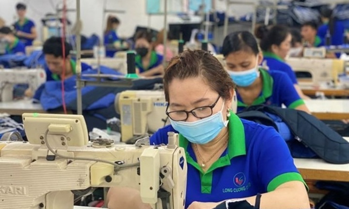 Quy định mới nhất về xác định điều kiện hưởng lương hưu với người chỉ có năm sinh