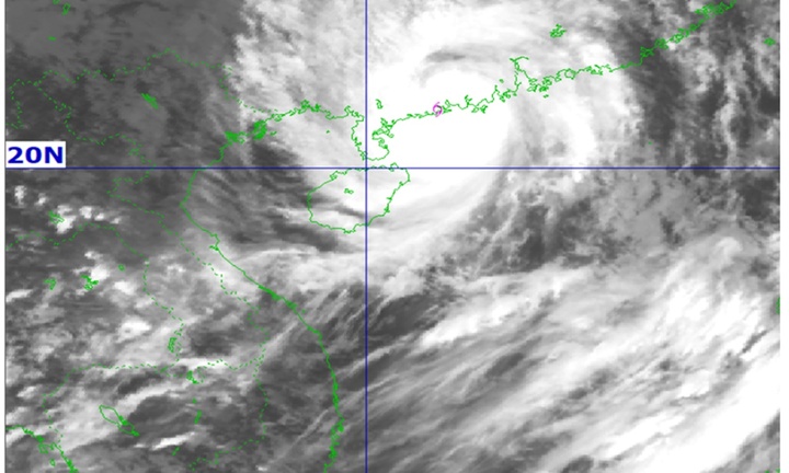 Siêu bão Ragasa cách Quảng Ninh 410km, sức gió mạnh nhất giật cấp 16