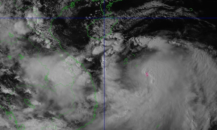 Tin bão số 10 mới nhất: Giật cấp 15, di chuyển rất nhanh, cách đặc khu Hoàng Sa 200km