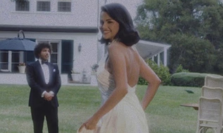  Selena Gomez kết hôn với Benny Blanco