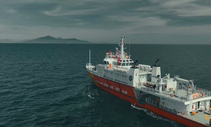 Gấp rút triển khai tìm kiếm cứu nạn 9 nạn nhân bị chìm do bão số 10