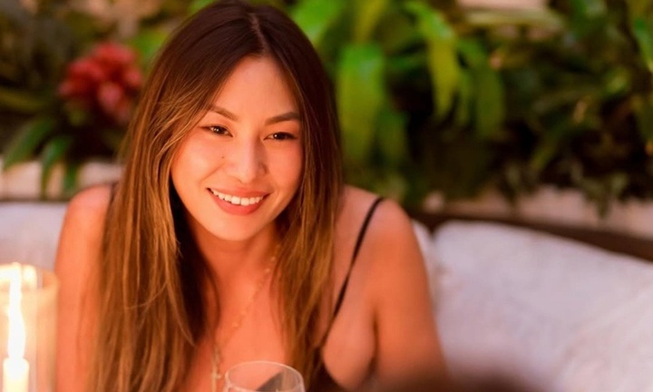 Vượt mặt Taylor Swift thành nữ tỷ phú tự thân trẻ nhất, cô gái 30 tuổi vẫn đi xe 