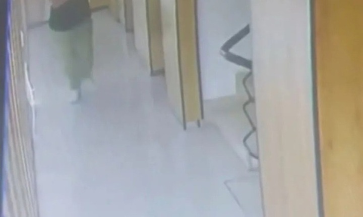 Đau lòng: Thang máy rơi từ tầng 7 xuống đất, người phụ nữ tử vong, chồng hoảng loạn tại hiện trường