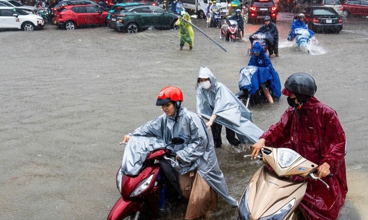 Hà Nội khuyến khích người lao động làm việc trực tuyến ngày 6/10 để ứng phó bão