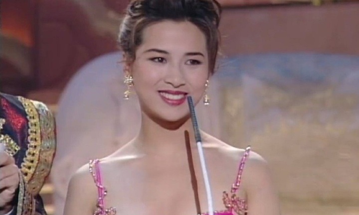 Mạch Gia Kỳ bất ngờ lên tiếng về việc bị lộ ảnh khỏa thân