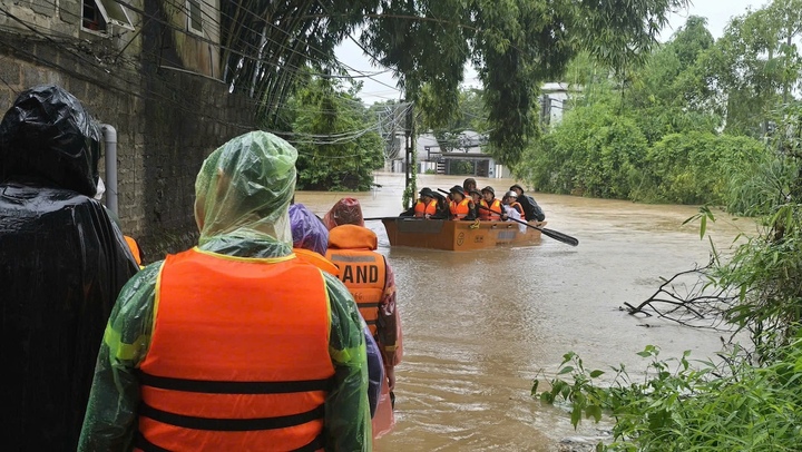Lý giải về đợt mưa lớn ở các tỉnh miền Bắc và thủ đô Hà Nội