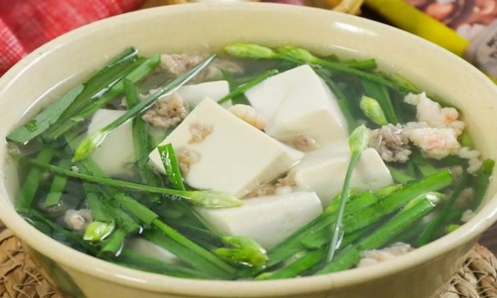 Loại lá rẻ bèo ở chợ Việt được ví là   "thuốc bổ " cho gan và thận