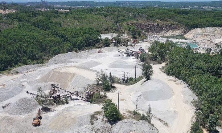 Danh tính tài xế bị đá vùi lấp, tử vong trong thùng xe tải ở Quảng Ngãi