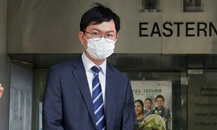 Nam sinh trường đại học danh tiếng quay lén bạn cùng phòng trong nhà tắm ký túc xá