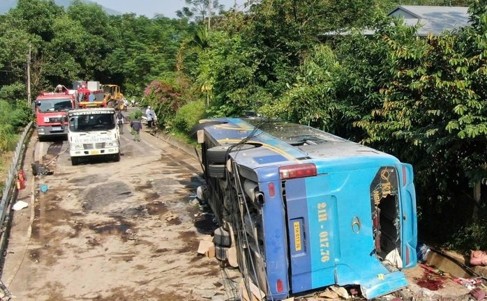 Vụ tai nạn giao thông, 3 người chết, 21 người bị thương ở Lào Cai: Hé lộ nguyên nhân ban đầu