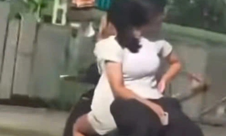 Xử lý 2 nữ sinh