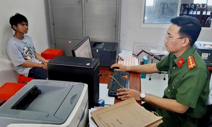 Cháu nội trộm vàng và tiền của ông bà để nạp vào game