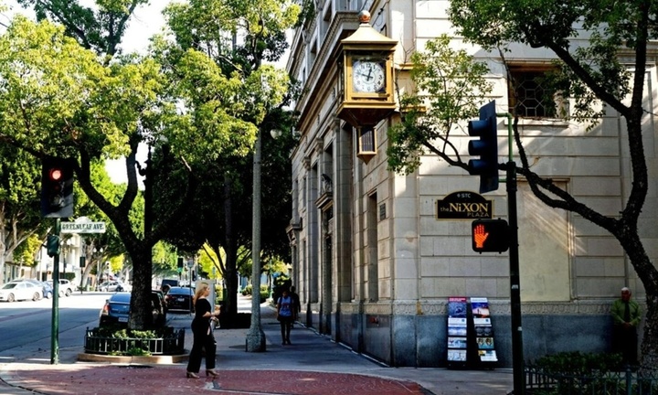 Nữ giáo viên thắng kiện 7,5 triệu USD sau cú vấp ngã trên vỉa hè