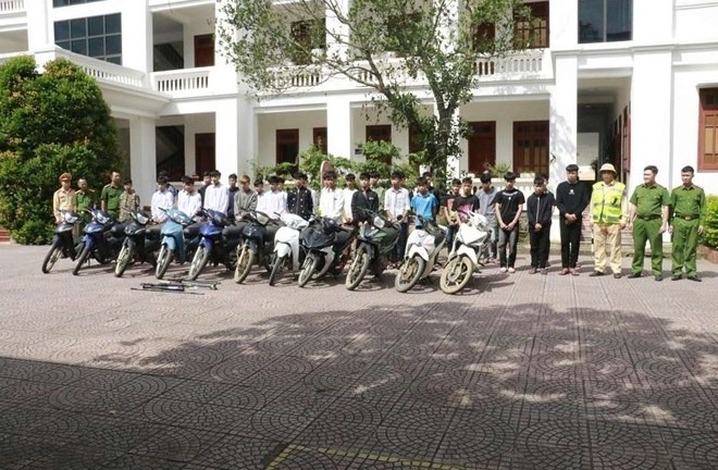 Triệu tập, bắt giữ 47 thanh thiếu niên mang hung khí, hẹn nhau giải quyết mâu thuẫn ở Nghệ An