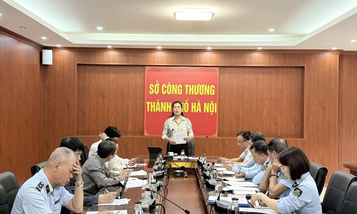 Hà Nội thành lập đoàn kiểm tra liên ngành tăng cường chống buôn lậu, gian lận thương mại và hàng giả cuối năm 2025