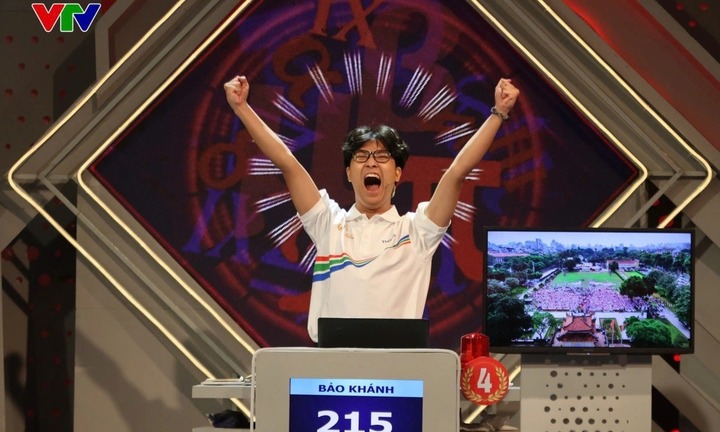 Trần Bùi Bảo Khánh giành vòng nguyệt quế Đường lên đỉnh Olympia năm thứ 25